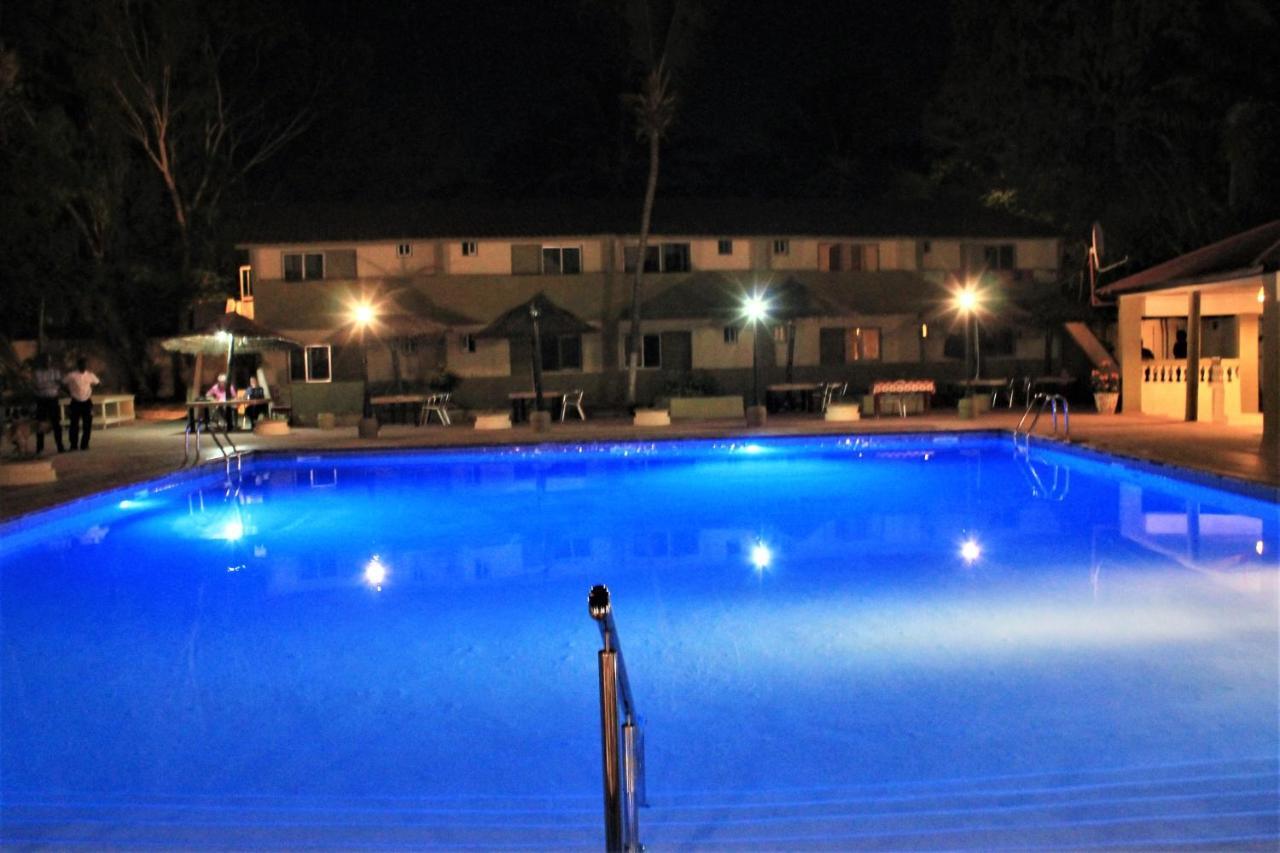 Badala Park Hotel Kotu Luaran gambar