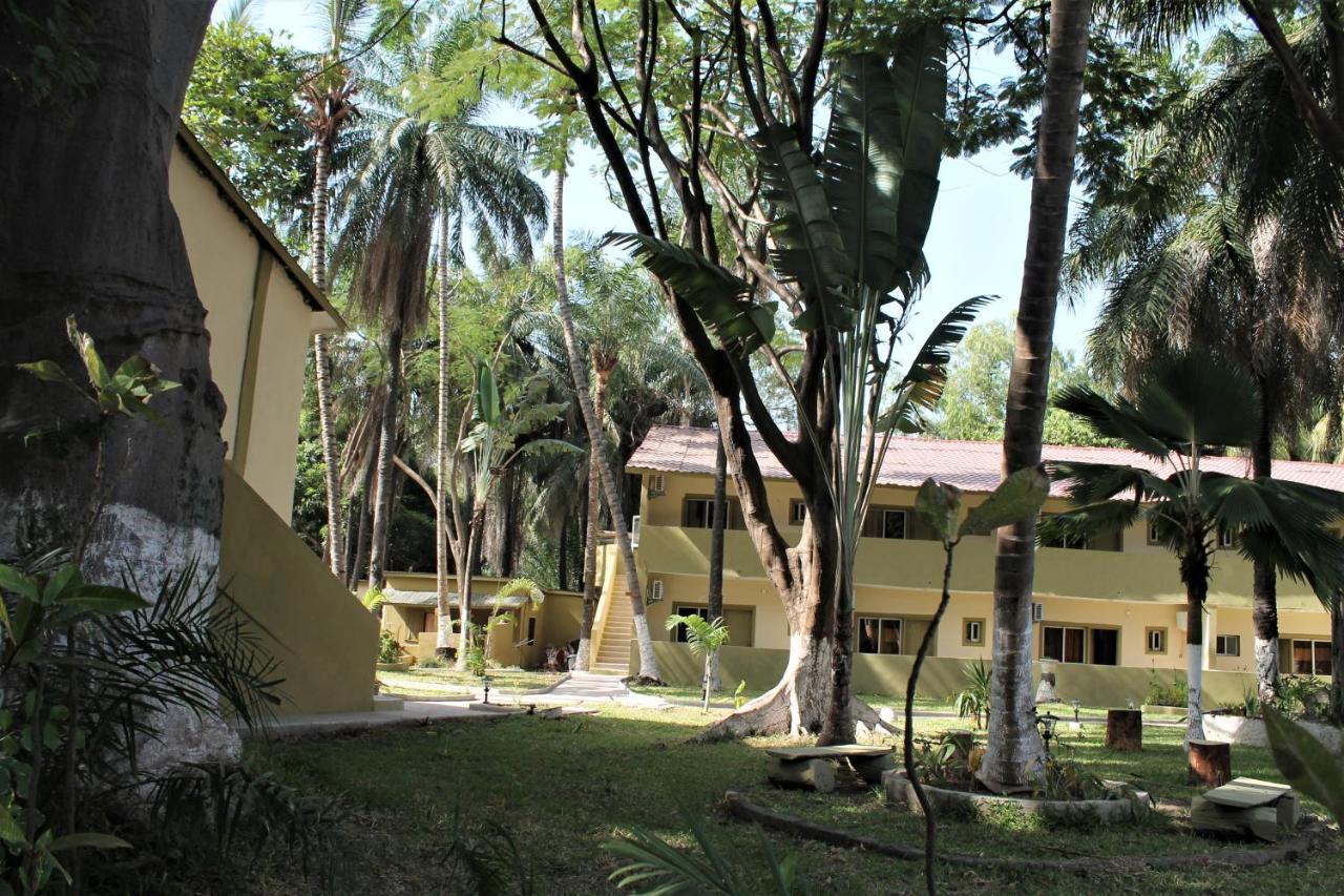 Badala Park Hotel Kotu Luaran gambar