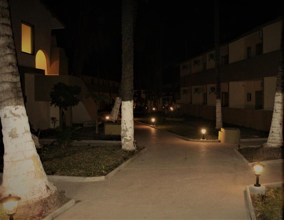 Badala Park Hotel Kotu Luaran gambar