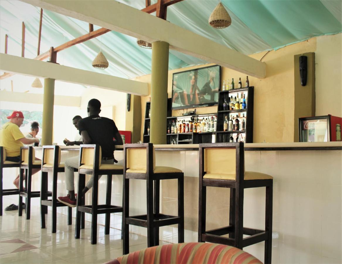 Badala Park Hotel Kotu Luaran gambar