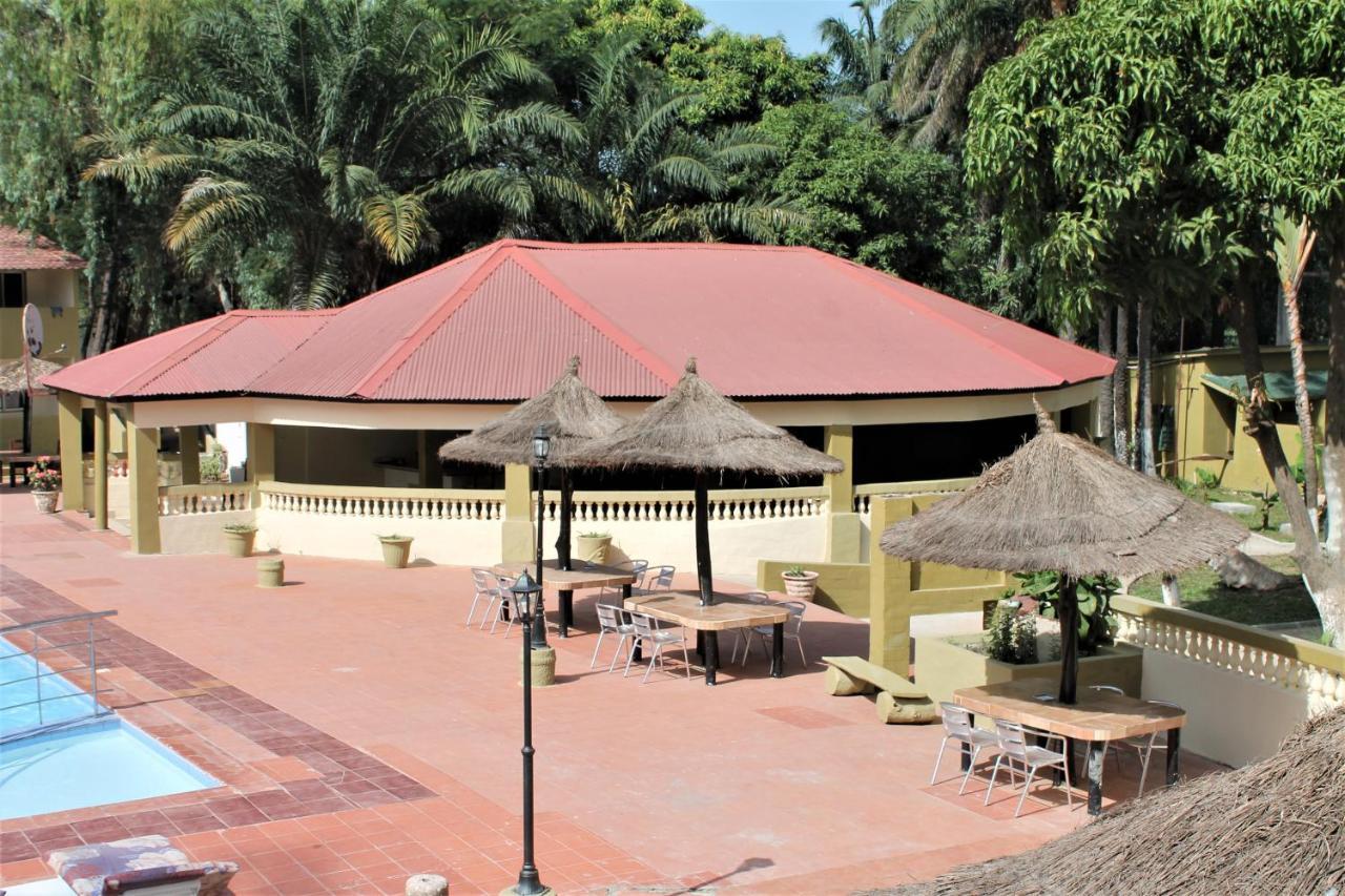 Badala Park Hotel Kotu Luaran gambar