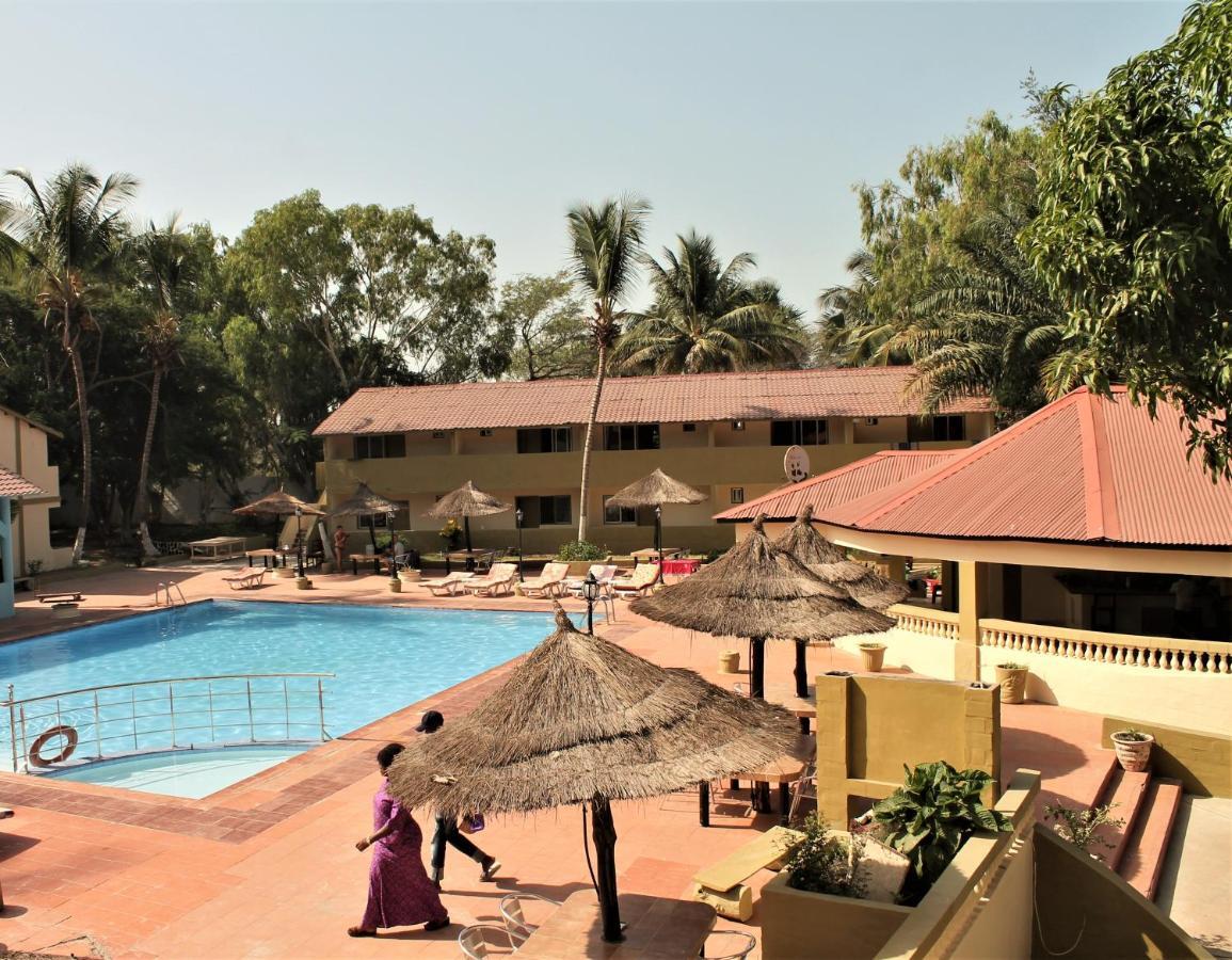 Badala Park Hotel Kotu Luaran gambar