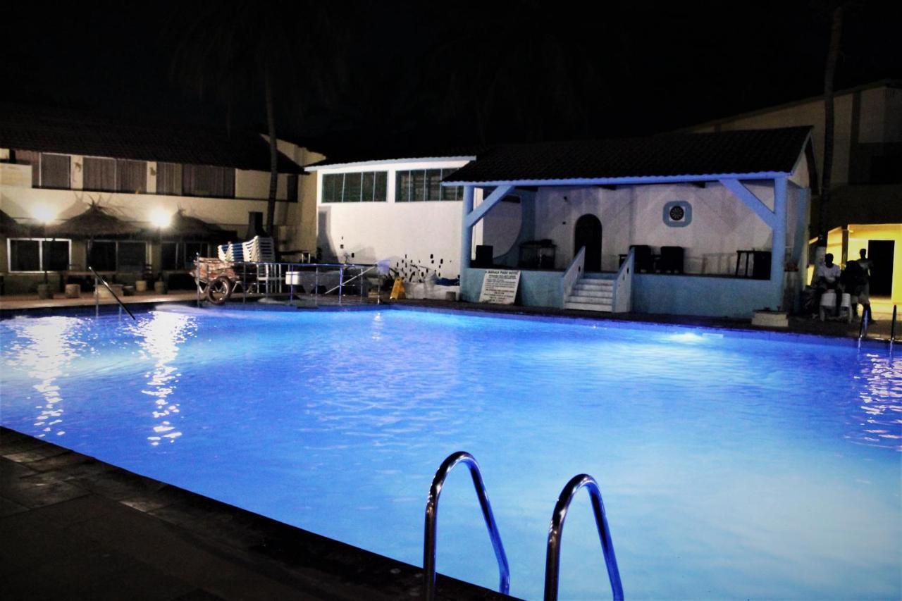 Badala Park Hotel Kotu Luaran gambar